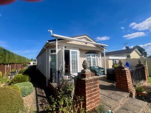 Photo 16- click for photo gallery